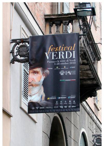 Festival Verdi 2010 - Stendardo